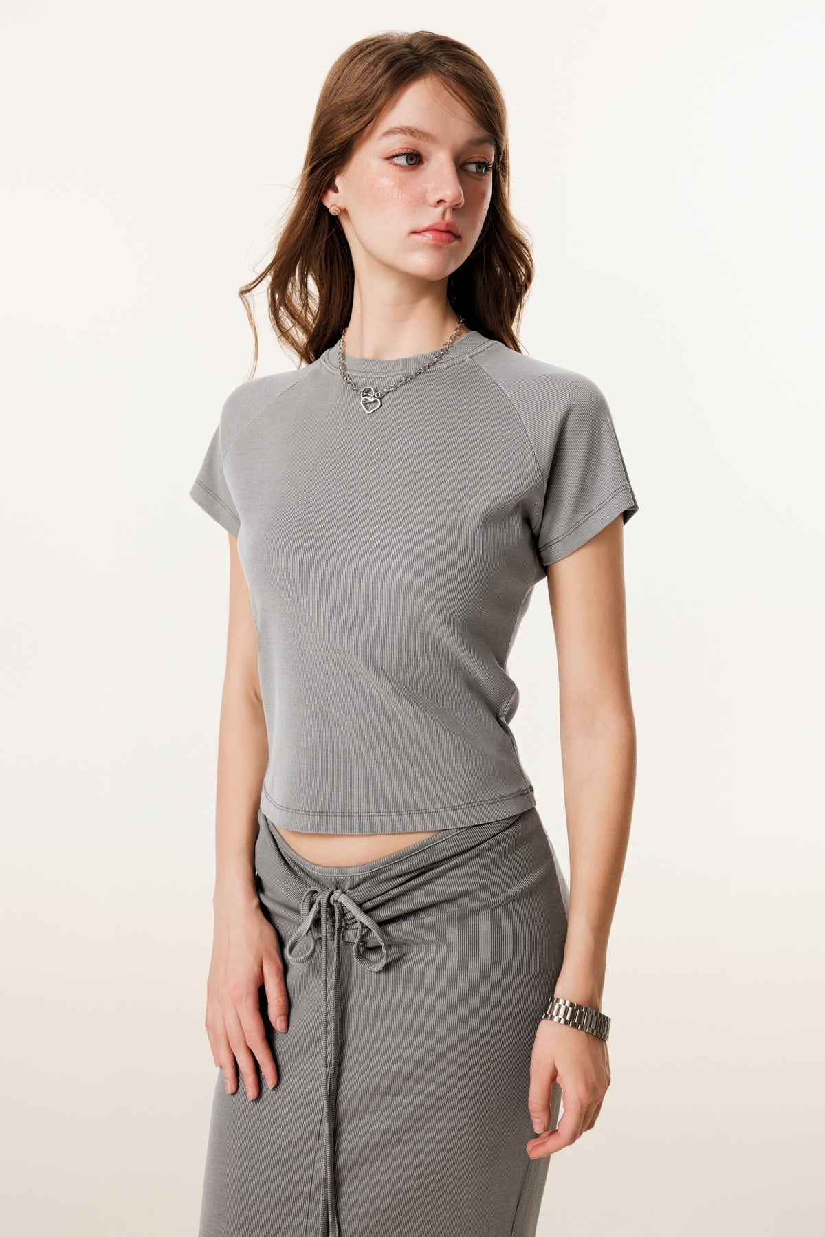 275GSM Women’s Slimming Raglan Short T-shirt Medium gray