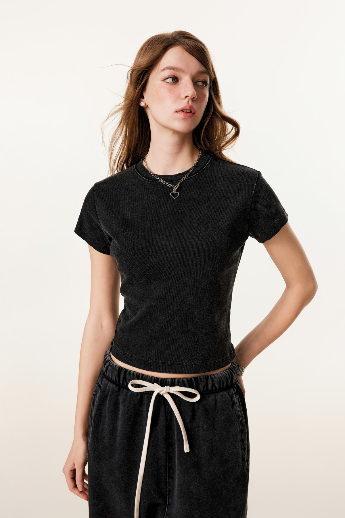 275GSM Women’s Figure-Flattering Straight Shoulder T-shirt Snow wash