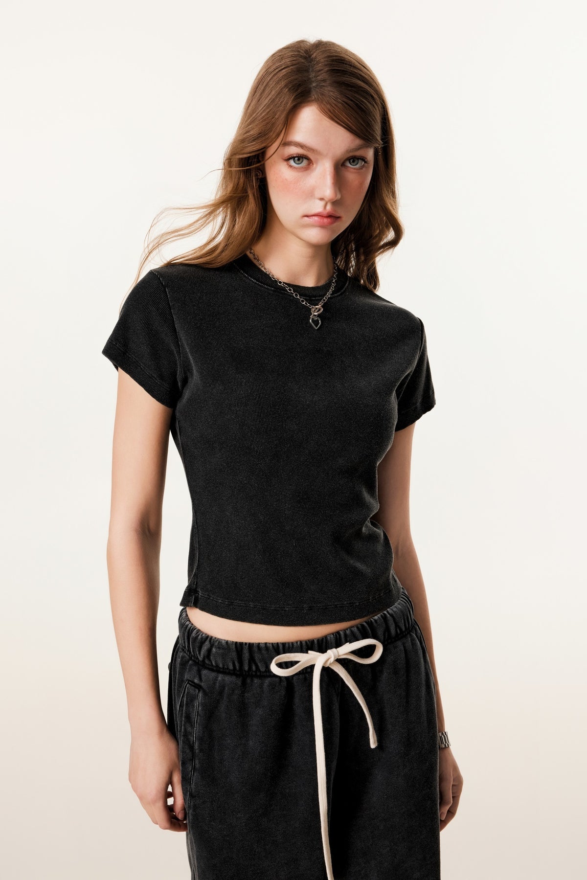 275GSM Women’s Figure-Flattering Straight Shoulder T-shirt Snow wash